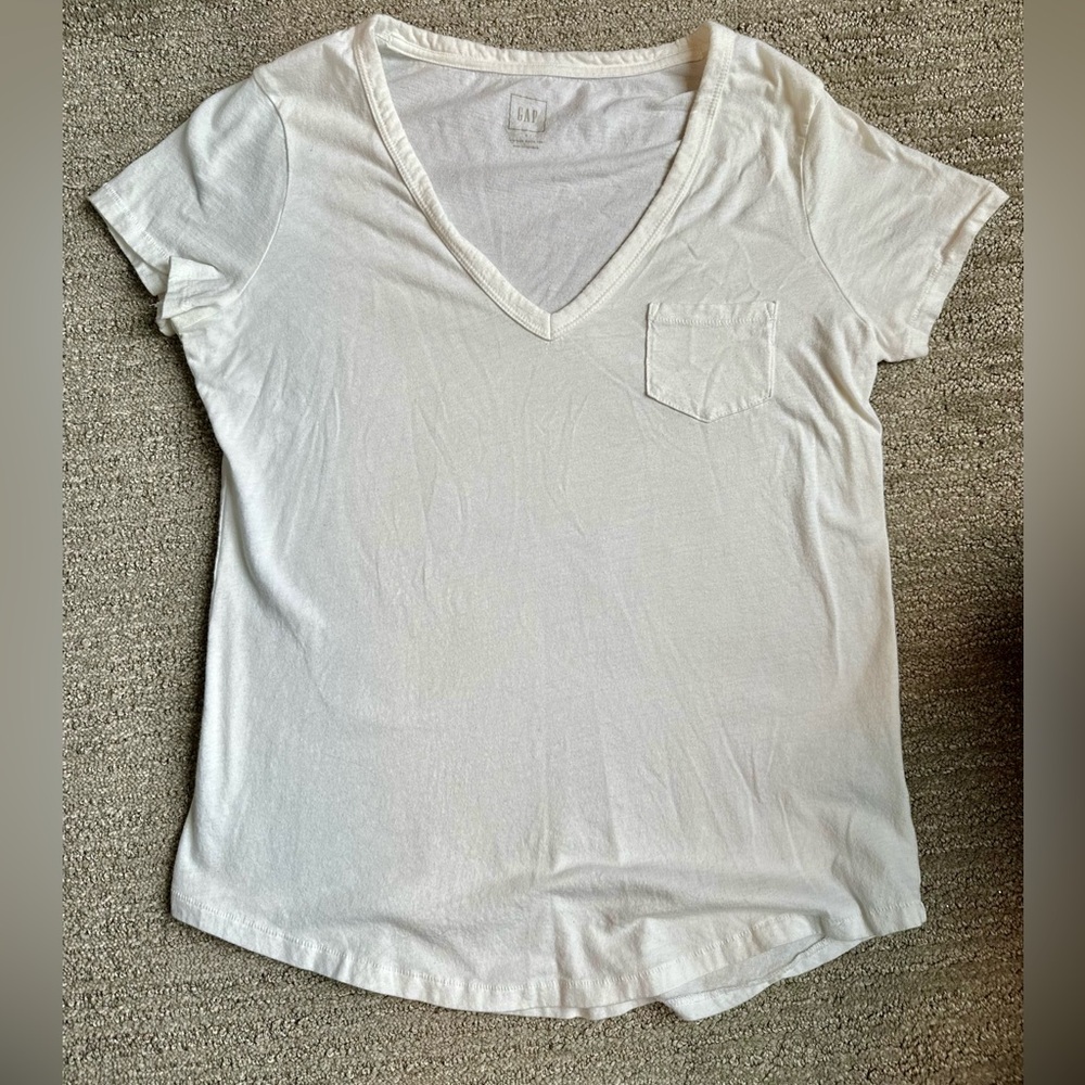 Gap V Neck Tee